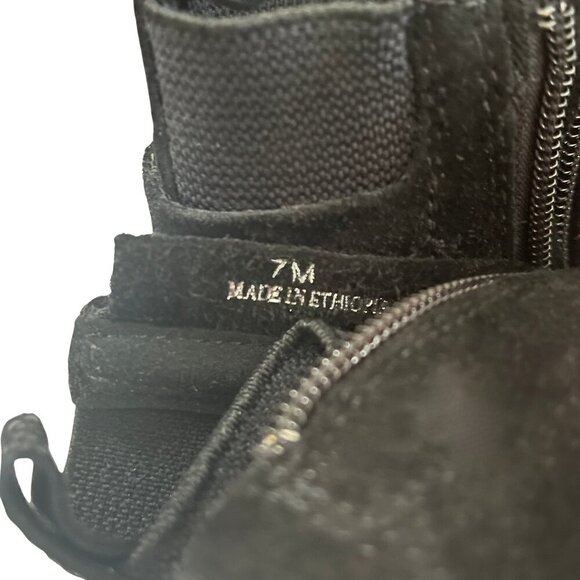 Santorini Size 7 NEW Black Suede Chunky Lug‑Sole Ankle Boots w/ Side Zip - Picture 8 of 9